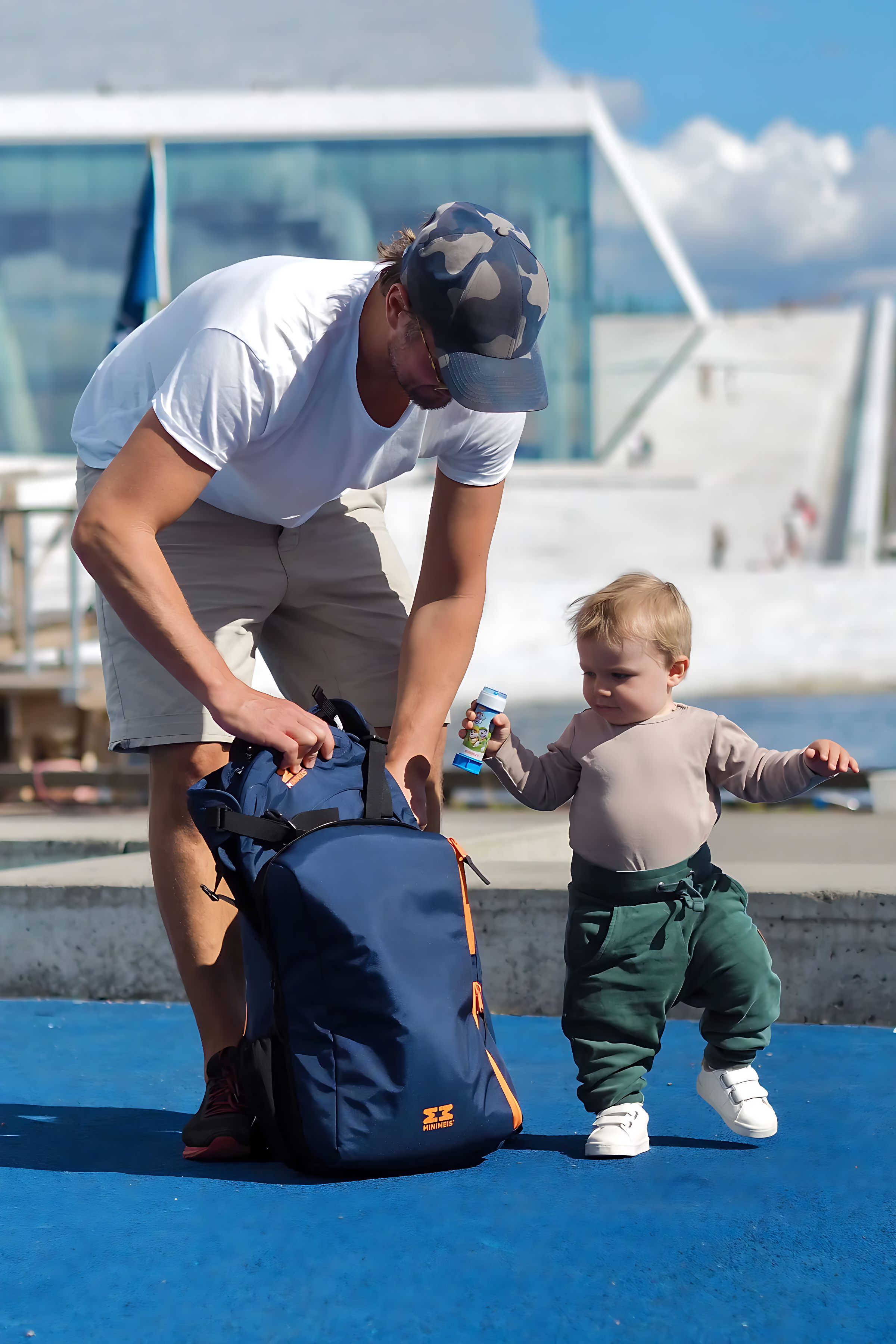 The Backpack-MiniMeis Outlet - happy walking